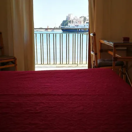 Penzion Visitponza - Le Stanze Sulla 3*